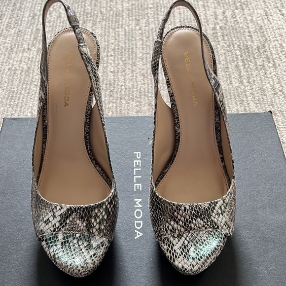 Pelle Moda Snakeskin Pumps Platform Heels Peeptoe Pumps - Picture 2 of 4